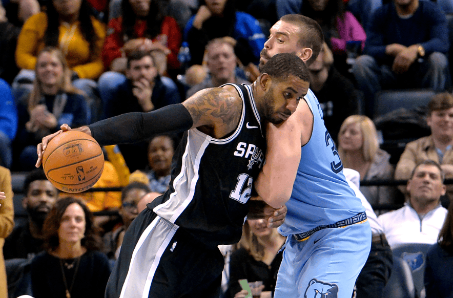 NBA常规赛倒计时，圣安东尼奥马刺冲刺阶段状态回暖，细节引发关注，压力陡增，轮换策略成焦点的简单介绍