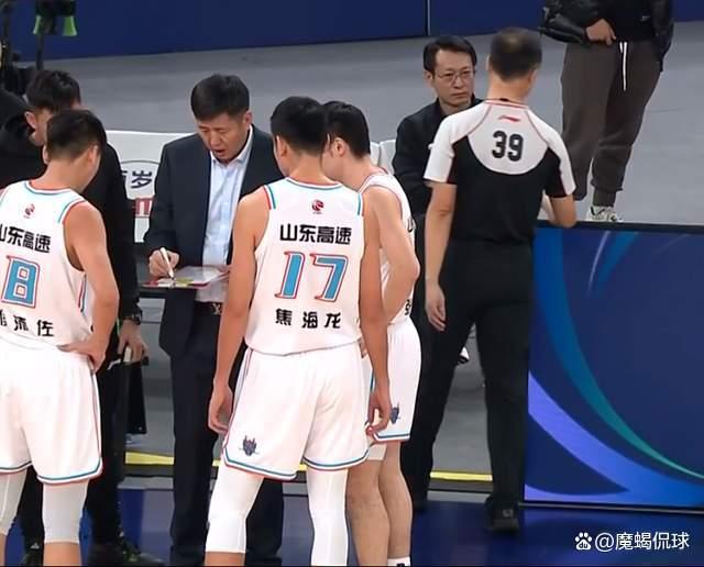 雷竞技在线平台关于山东泰山内部会议纪要流出：集结日状态回暖，NBA总决赛使命明确，赛程密集仍需轮换的信息