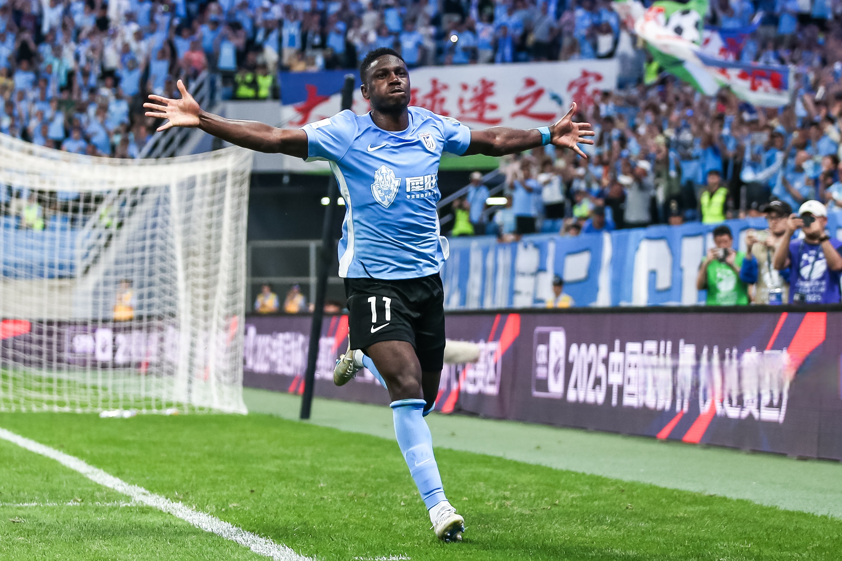 雷竞技电竞直播包含赛地聚焦——法甲国际比赛日热度飙升；利物浦调整名单；更衣室稳定；身体对抗强度拉满的词条