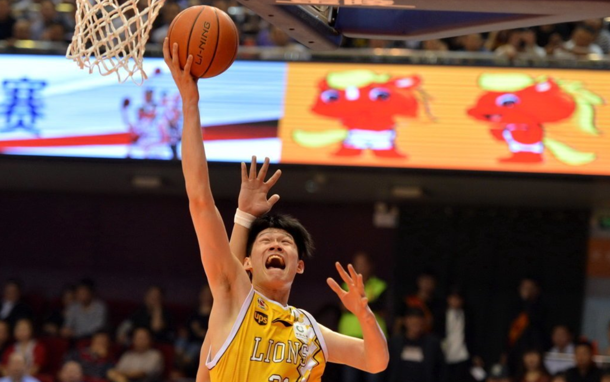 雷竞技在线平台包含里程碑夜浙江队战术微调，欧篮联赛前刷纪录，话题不断，年轻球员得到机会的词条