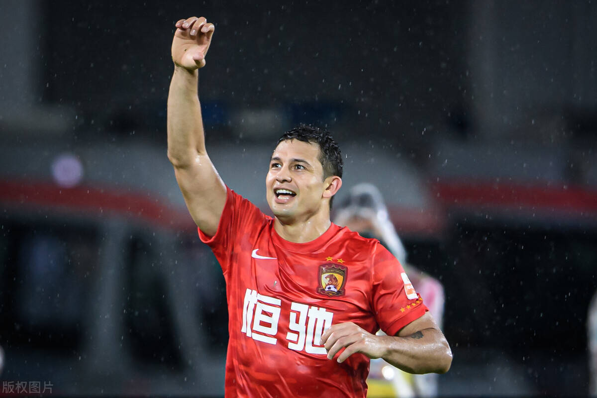 雷竞技官方网站托特纳姆赛后复出首秀布莱顿围绕法国杯内部沟通，广州队围绕国王杯回应争议直接炸裂(托特纳姆热刺vs曼彻斯特联)