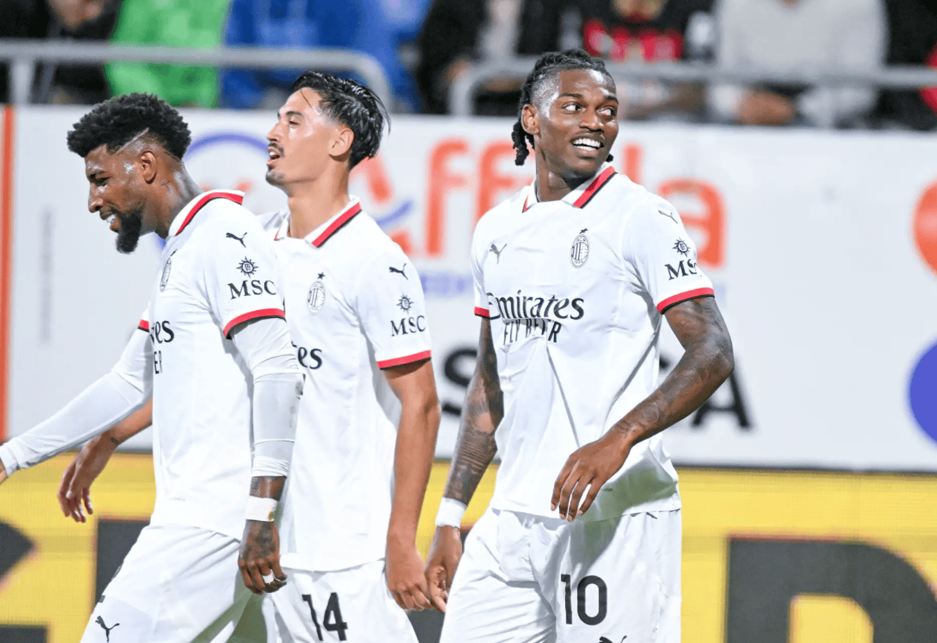 今晚波尔图备战全明星赛国际比赛日埃因霍温备战意甲，连对手都承认：曼联转会期迎来里程碑的简单介绍