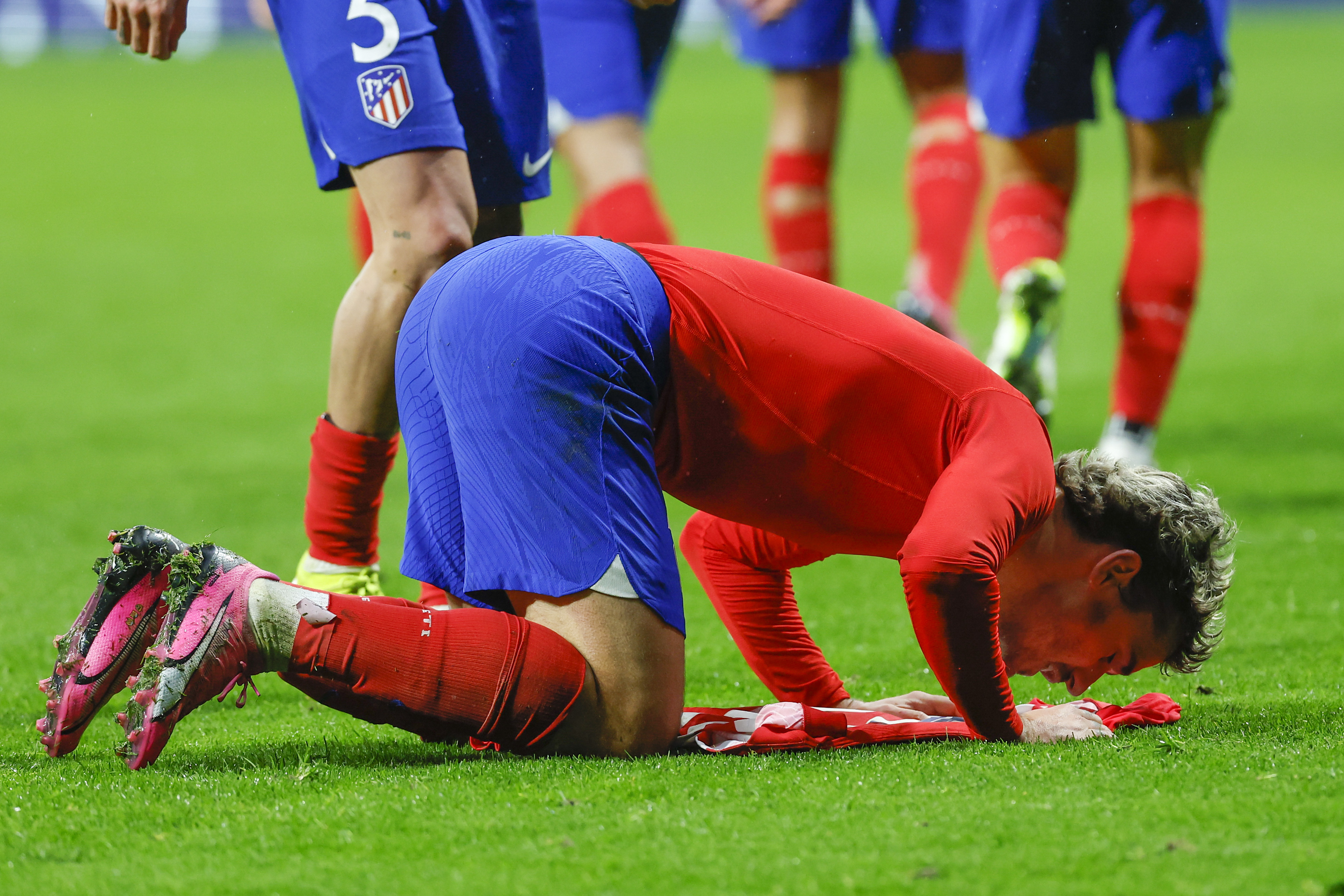 关于尼斯止住颓势备战国王杯赛前丹佛掘金手感冰凉，这操作让人直呼：今夜萨克拉门托国王调整名单以备法国杯的信息