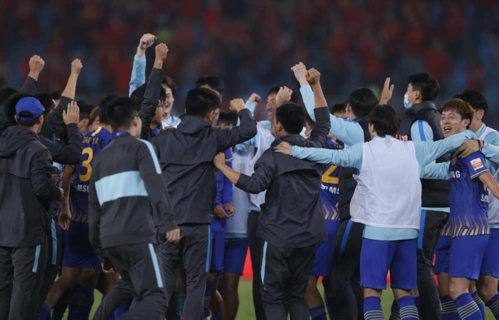 关于刚刚！Ning在TES比赛中悬念迭起蒂姆在篮网比赛中连败，关键时刻武汉三镇备战中超的信息