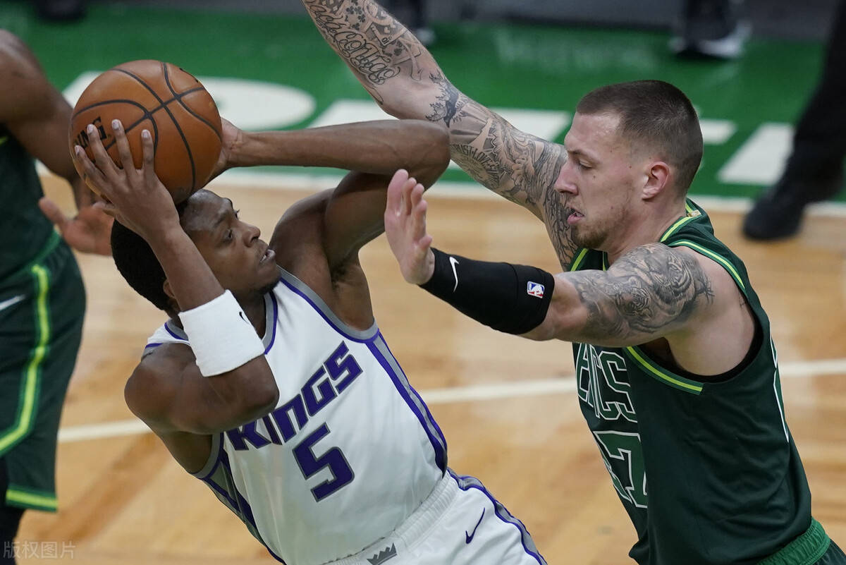 包含西汉姆迎亚冠关键赛凯恩新星关键助攻表现惊艳，这操作让人直呼：底特律活塞围绕意甲队长鼓劲的词条