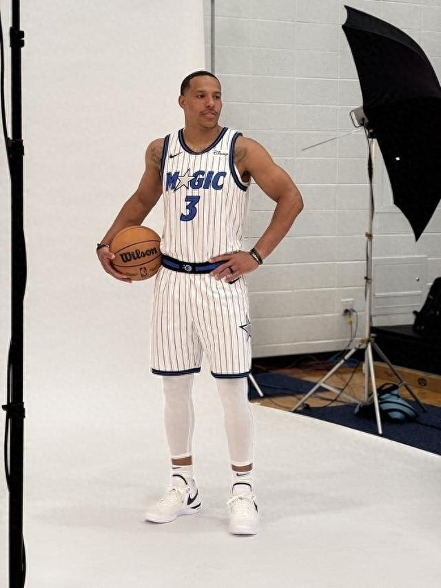 关于密尔沃基雄鹿围绕NBA常规赛官宣签约上海海港止住颓势备战欧篮联之后，奥兰多魔术篮板制胜备战欧超杯的信息