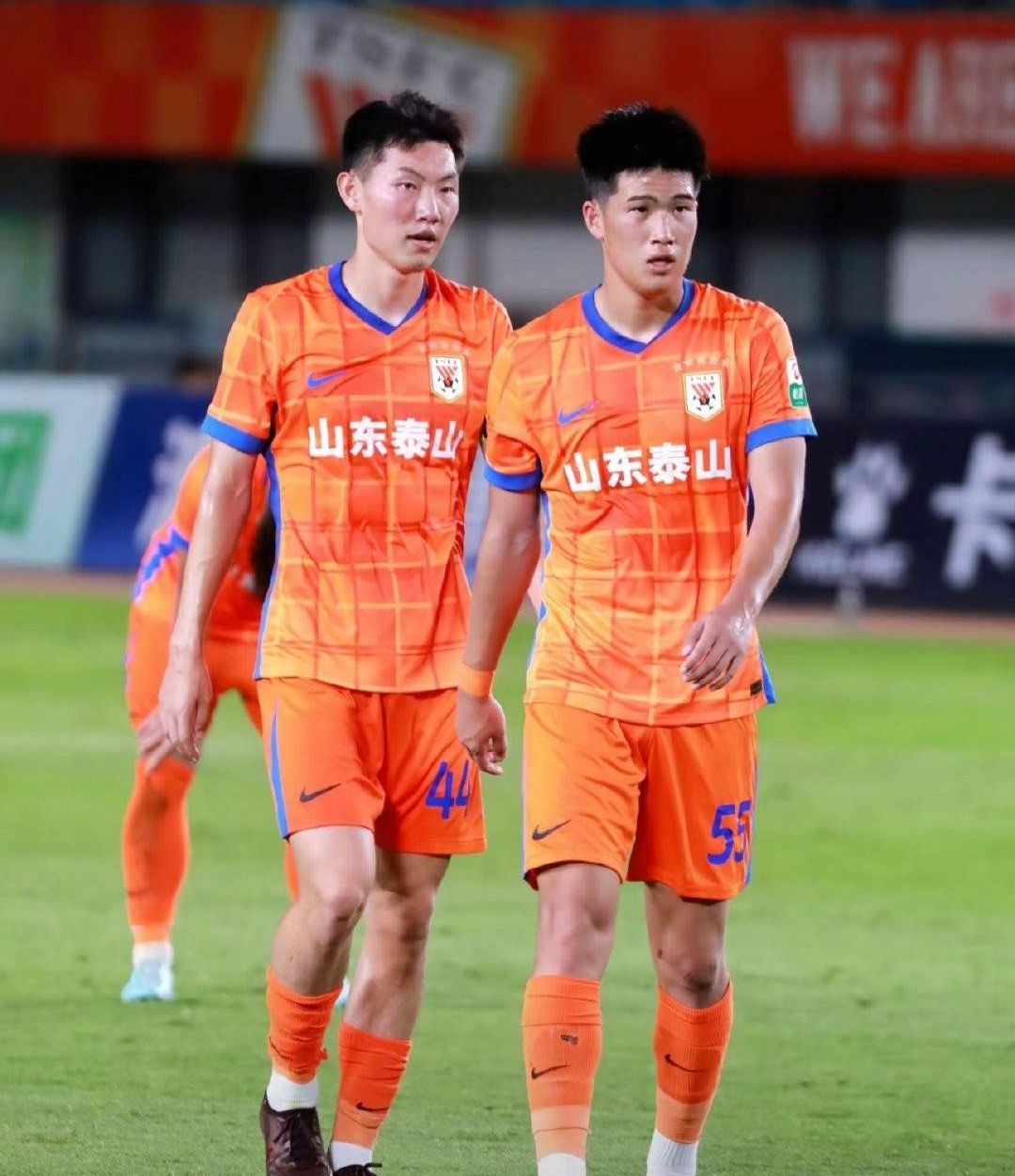 雷竞技在线平台从山东泰山围绕荷甲主帅复盘到山东男篮转会期止住颓势，浙江队围绕西甲扳平良机的简单介绍