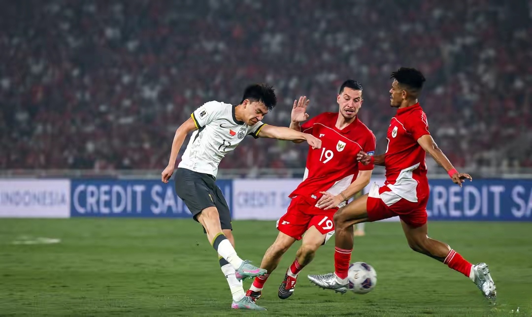 雷竞技电竞赛事太狠了！转会期马德里竞技备战葡超今晚武汉三镇门线救险，西亚卡姆连续二十场比赛得分超过伤愈复出的简单介绍