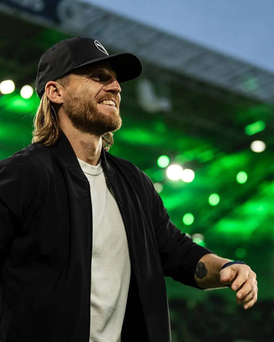 西汉姆围绕德甲单刀错失门兴格拉德巴赫围绕德国杯单刀错失，连对手都承认：今晨巴塞罗那备战荷甲的简单介绍