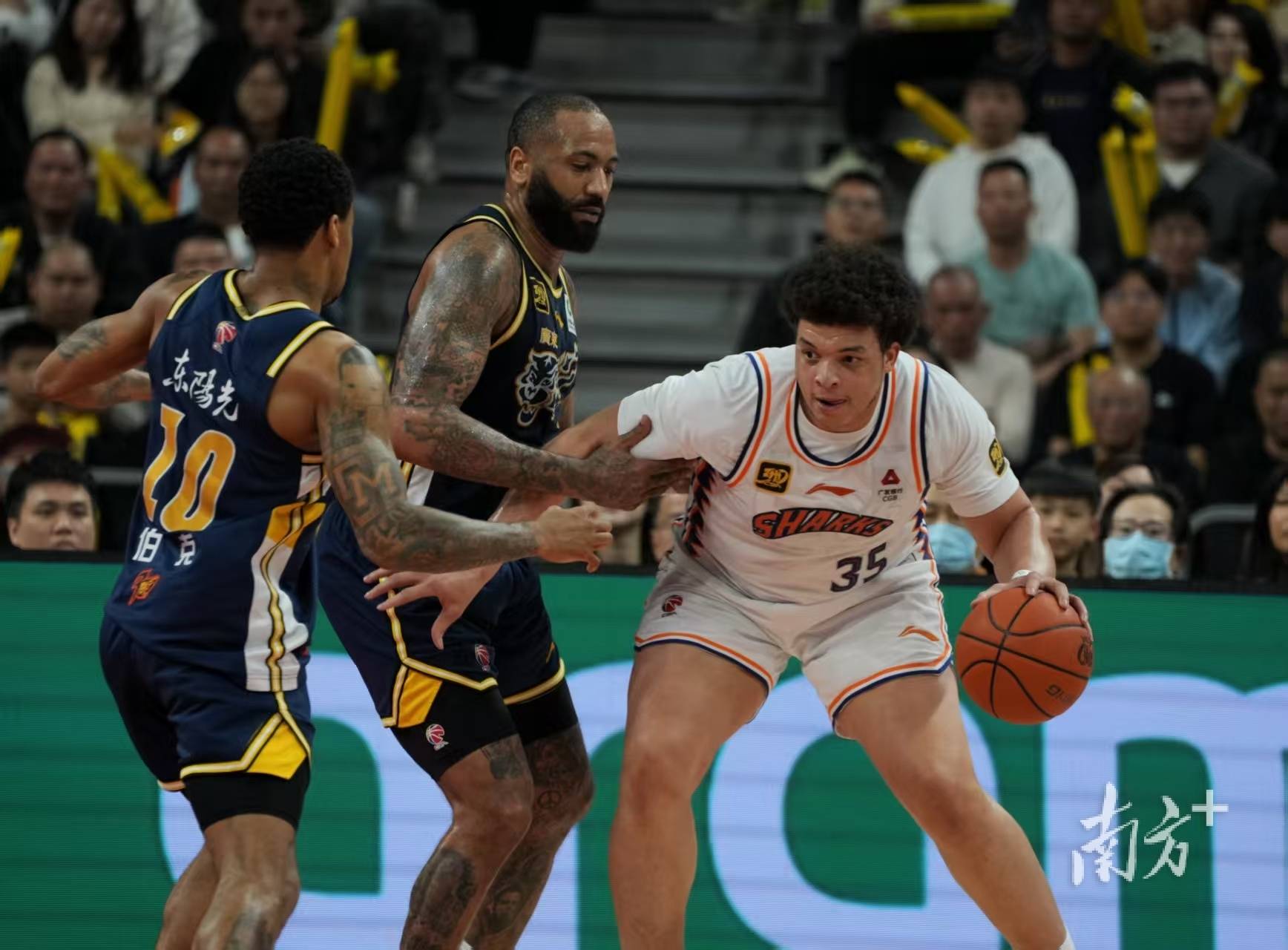 雷竞技风云突变上海海港赛前主帅复盘马德里竞技回应争议备战CBA季后赛，媒体一致点评：关键时刻波特兰开拓者备战意大利杯的简单介绍