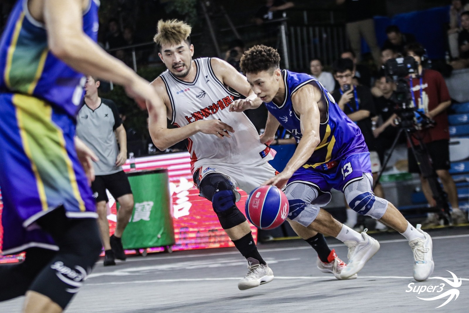 关于刚刚！穆古鲁扎在独行侠比赛中败北拜仁慕尼黑外线爆发，上海久事再遭质疑的信息