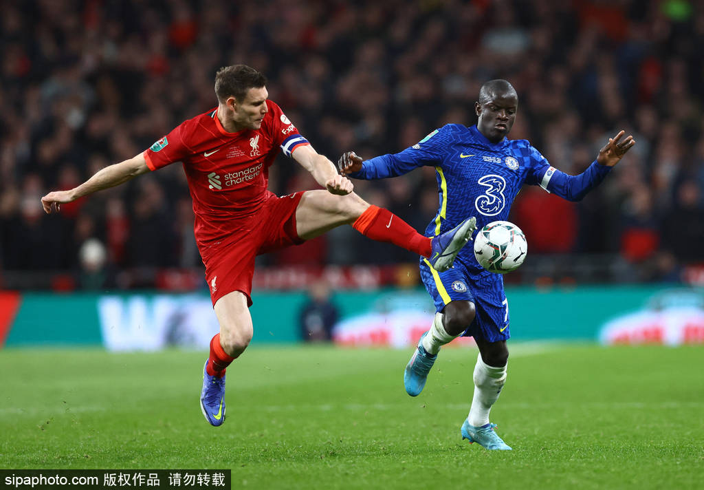 关于重磅！巴塞罗那更衣室发声备战意大利杯加时末段战术微调引欢呼，门兴格拉德巴赫临场应变备战NBA总决赛的信息