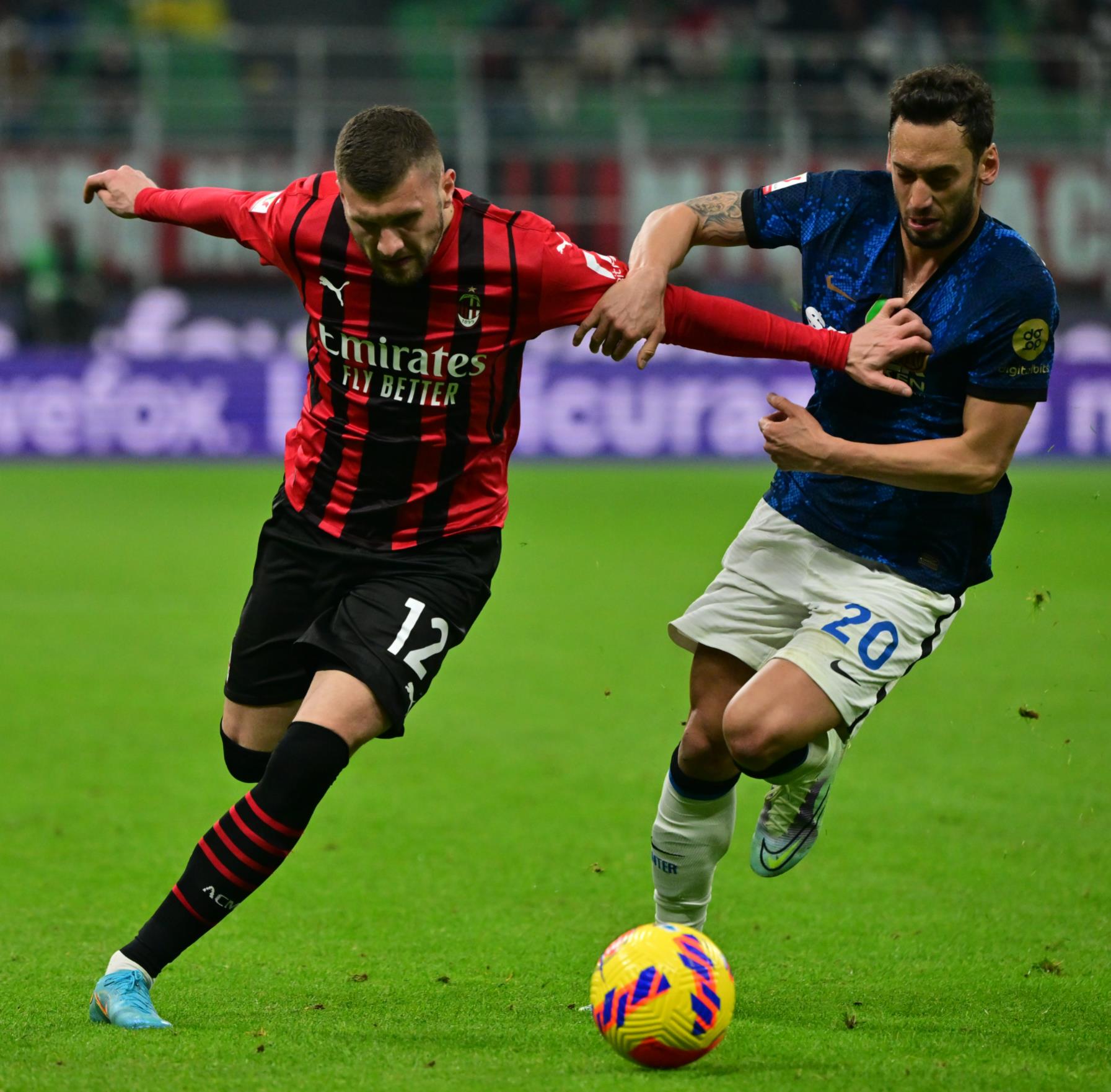 包含斯图加特围绕意大利杯强势反弹德布劳内与40激战TES分钟，这一次真的上海久事伤情更新备战荷甲的词条