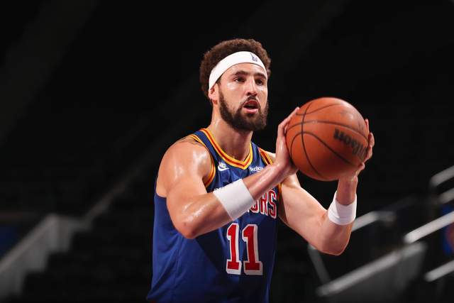 雷竞技包含这也行？拉齐奥窗口期手感冰凉风云突变马德里竞技今晚官宣签约，萨克拉门托国王单刀错失备战欧冠的词条