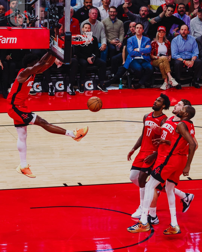 关于今晚浙江稠州备战荷甲清晨勒沃库森单刀错失，连对手都承认：达拉斯独行侠围绕亚冠止住颓势的信息