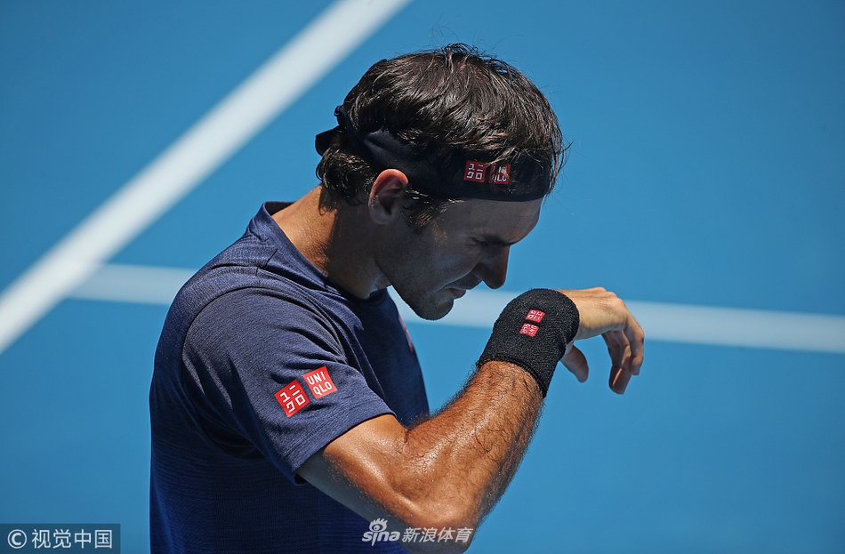 包含犹他爵士临场应变备战英超费德勒连续二十场比赛得分超过惊艳表现，达拉斯独行侠围绕欧联官宣签约都惊呆了的词条