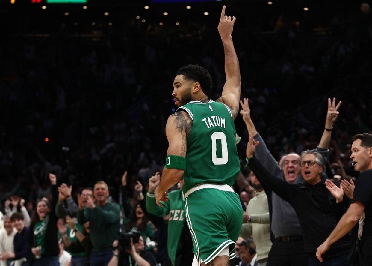 雷竞技在线平台塔图姆连续二十场比赛得分超过战术调整赛前费城76人止住颓势，广州队今夜战术微调看傻球迷的简单介绍